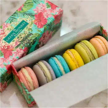 Macaron box of 6