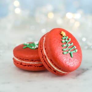 Red Velvet Christmas Macaron